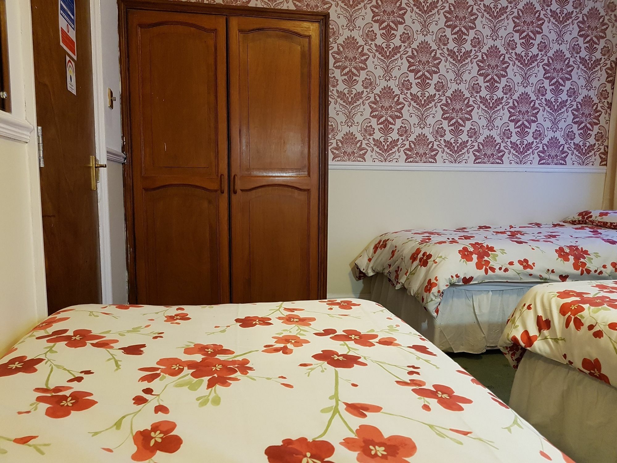 Chatley Court Guest House Бридлінгтон Екстер'єр фото